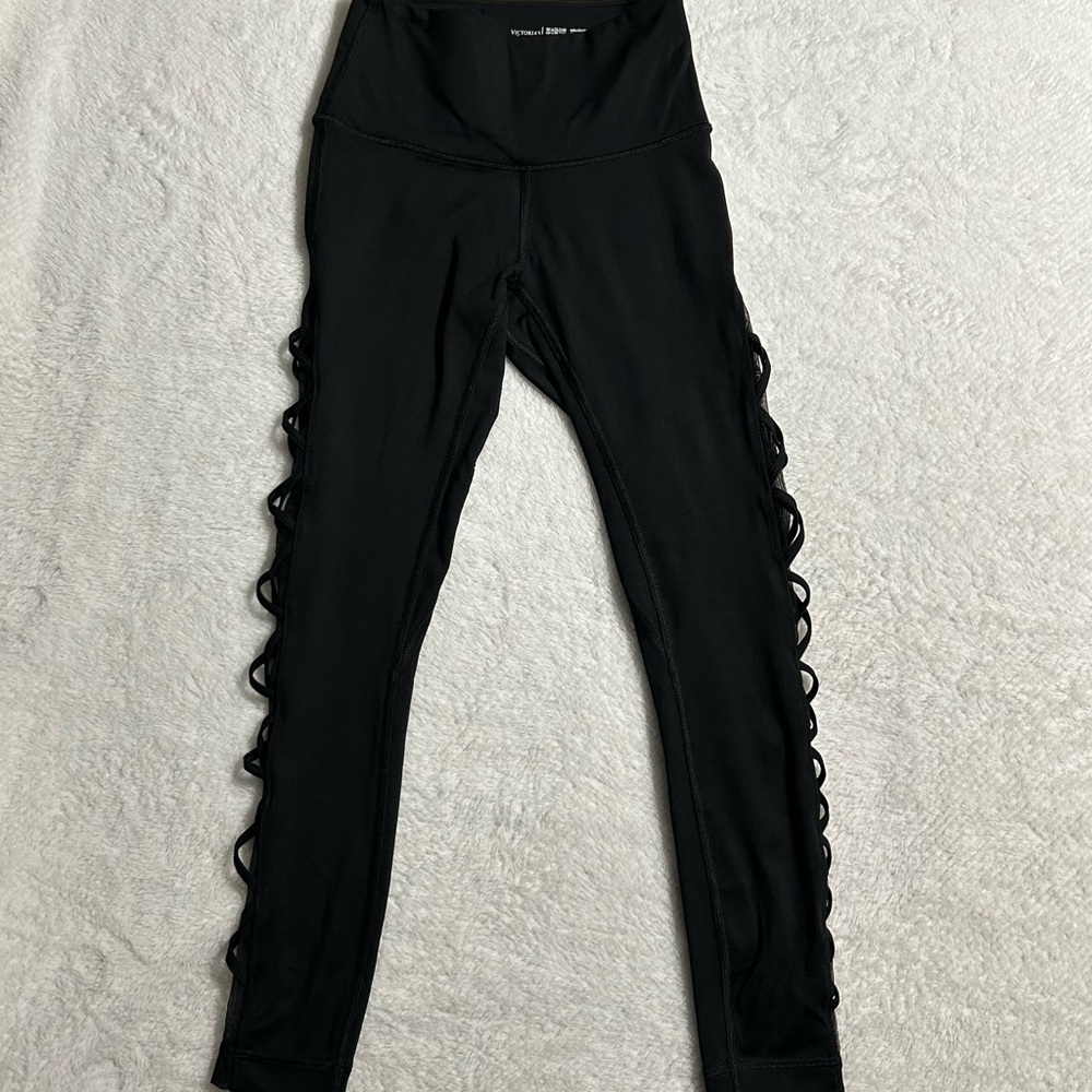 New Victoria's Secret Black Criss-Cross Side Leggings. Size 2.